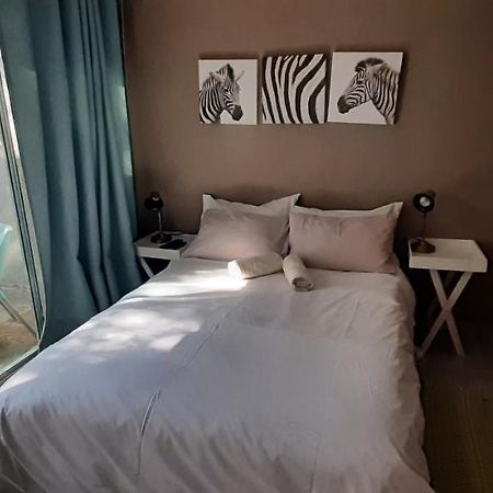 Self-Catering Studio, Unit 3 On Krupp Віндгук Екстер'єр фото