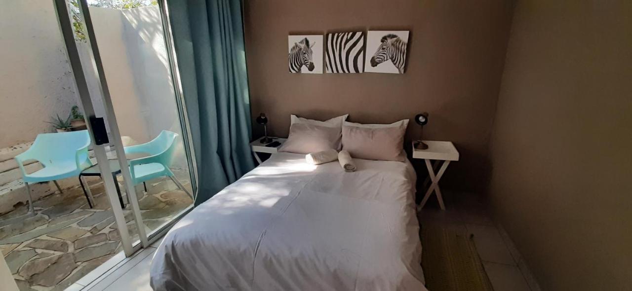 Self-Catering Studio, Unit 3 On Krupp Віндгук Екстер'єр фото