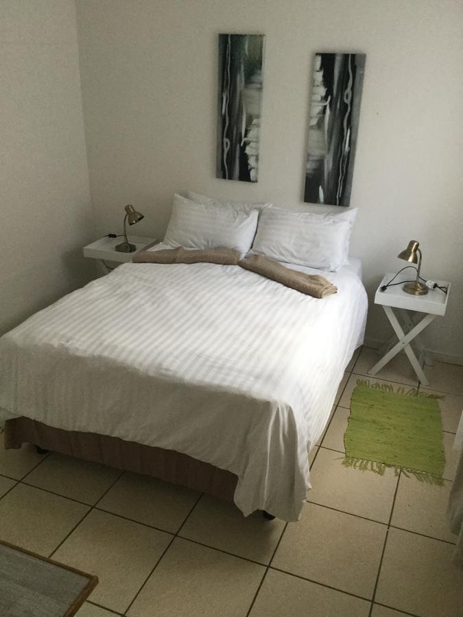 Self-Catering Studio, Unit 3 On Krupp Віндгук Екстер'єр фото